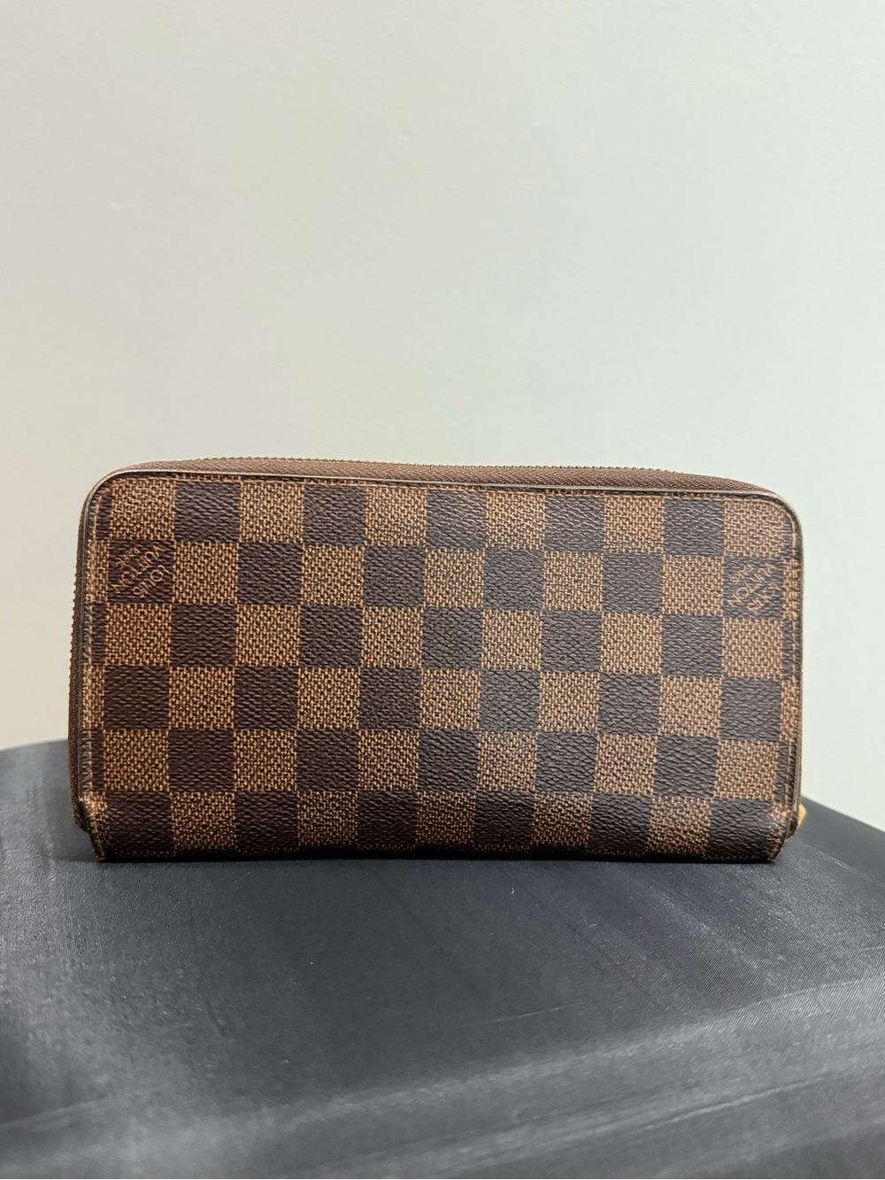 Louis Vuitton Zippy Wallet Damier